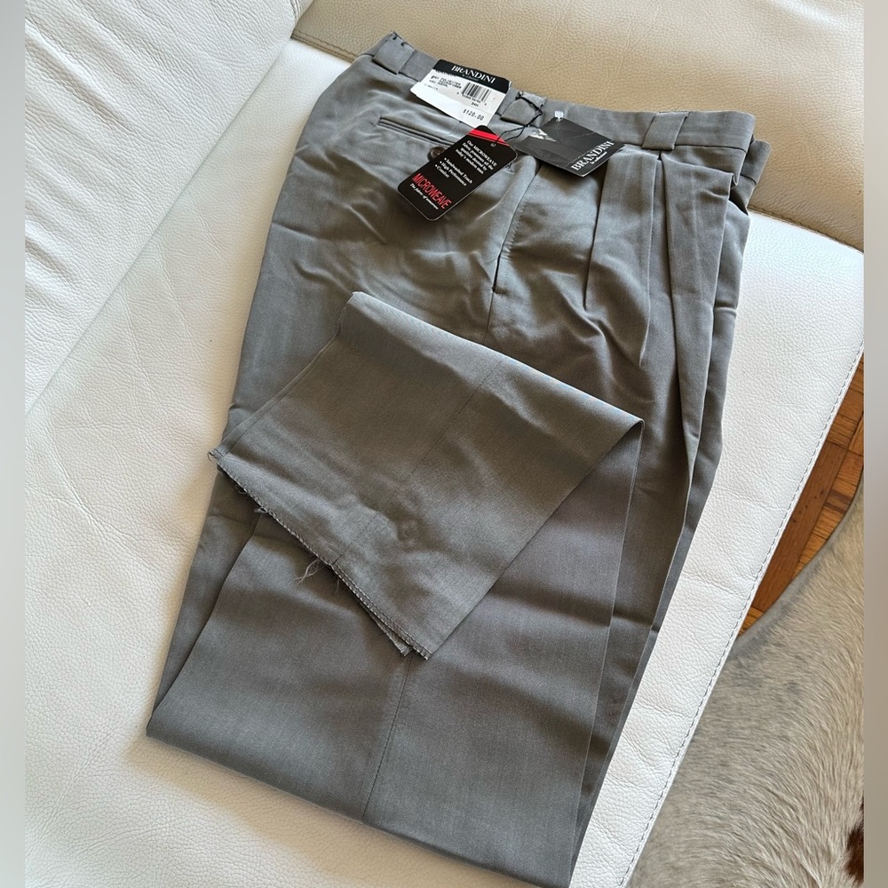 Quick Sale.NWT BRANDINI Le Collezioni Pants Size 34W Made in Canada.Retail $120.